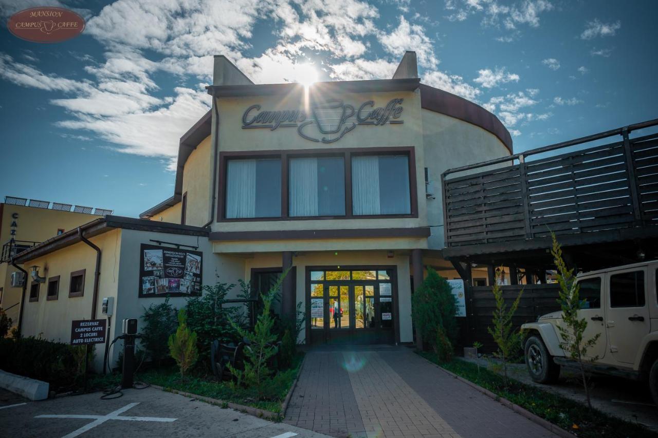 Campus Caffe Mansion Hotel Buzău Eksteriør billede